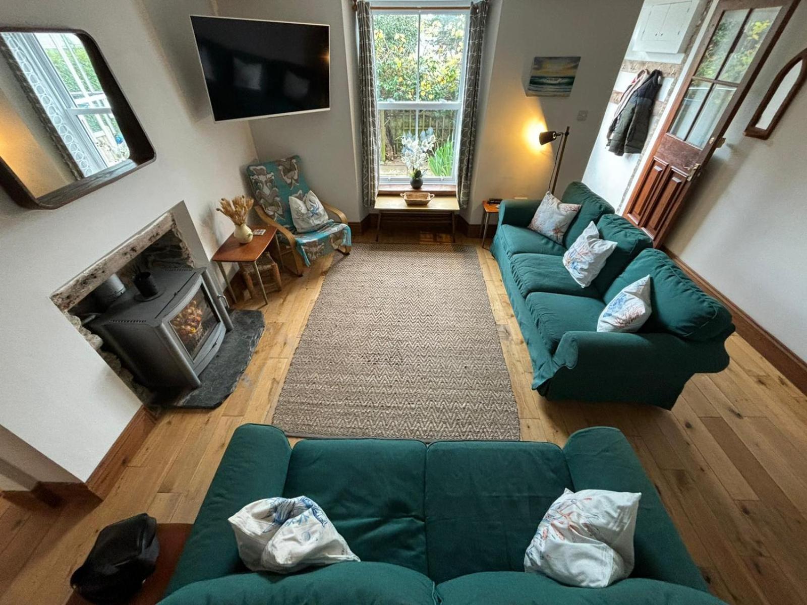 Mellow Cottage Just A Short Walk To The Beach Perranporth Bagian luar foto